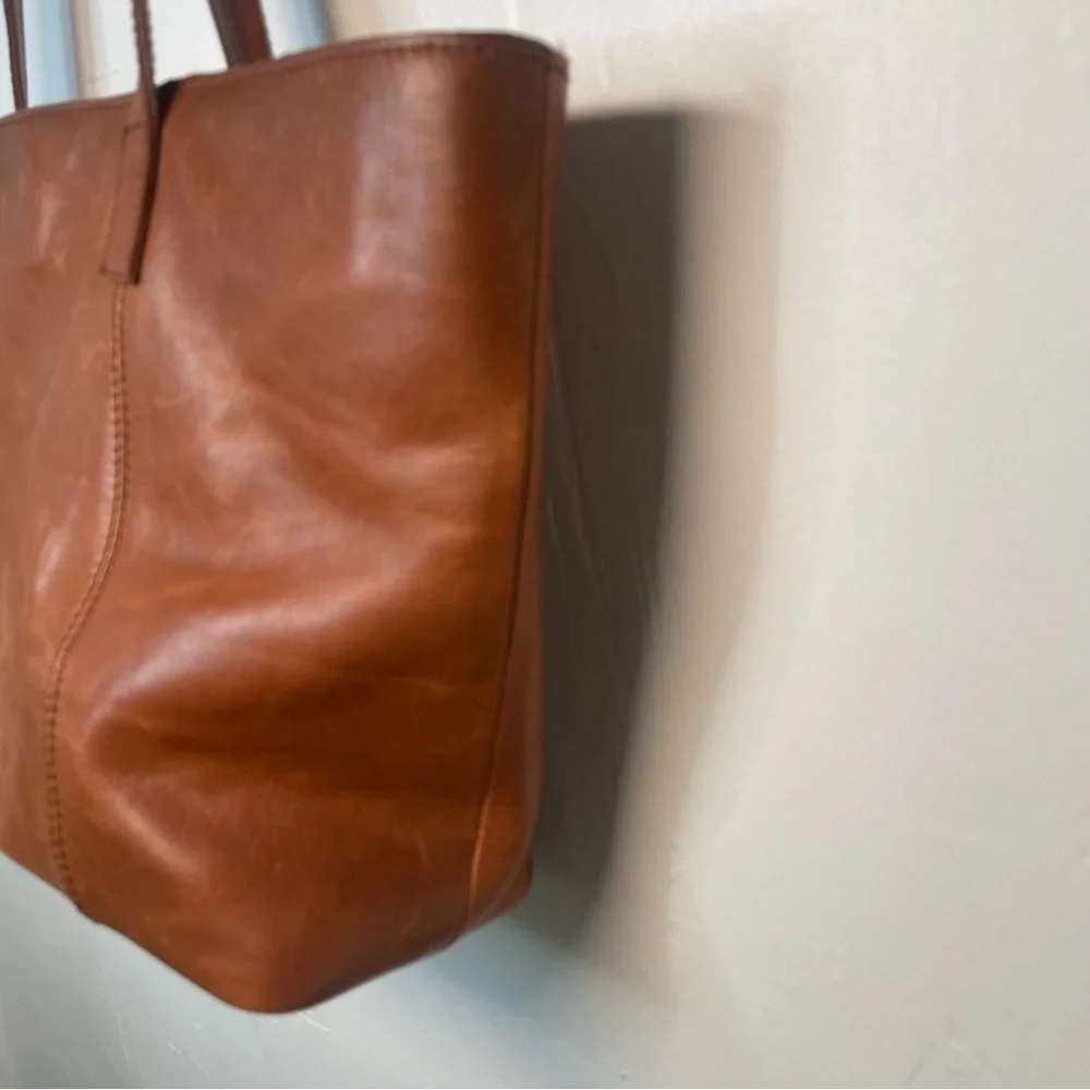 Civil Alchemy St. Louis Classic Leather Tote Bag​